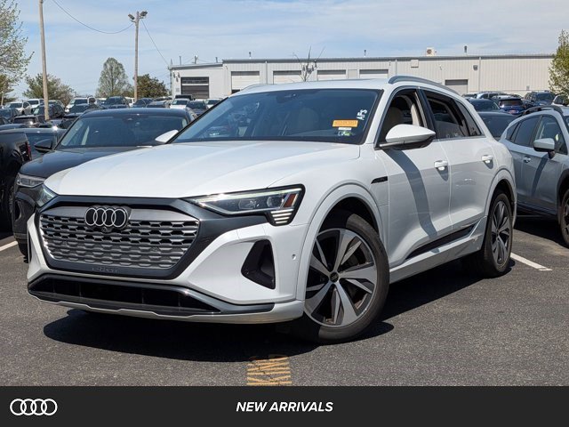 Used 2024 Audi Q8 e-tron Premium Plus w/ Premium Plus Package