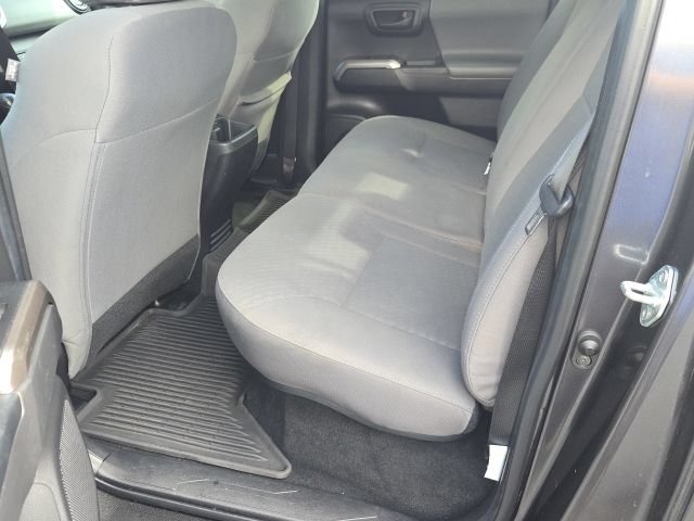 Used 2022 Toyota Tacoma SR5 RWD image 11