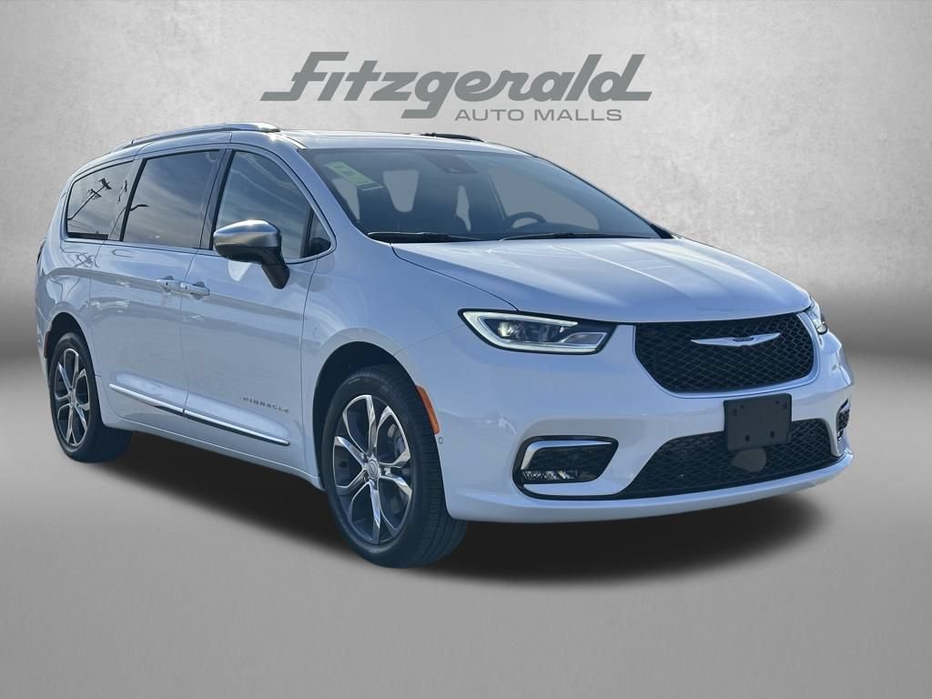 New 2026 Chrysler Pacifica Pinnacle
