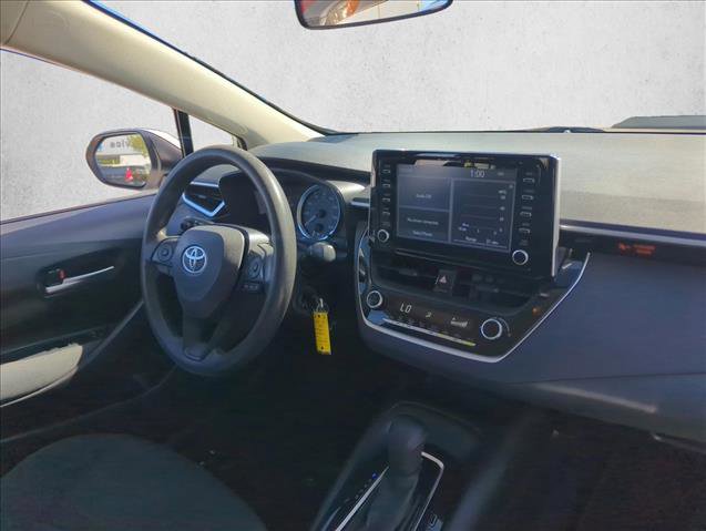 Used 2020 Toyota Corolla LE image 26