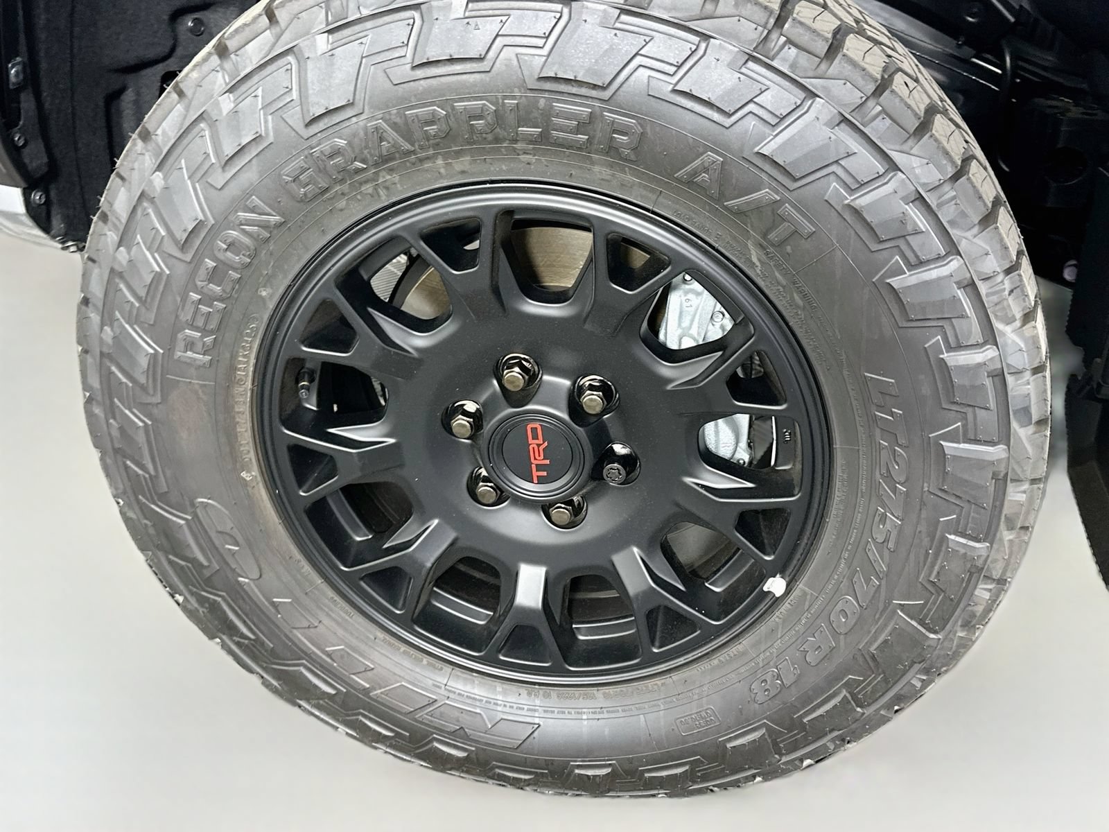 New 2026 Toyota 4Runner TRD Off-Road Premium AWD/4WD image 33