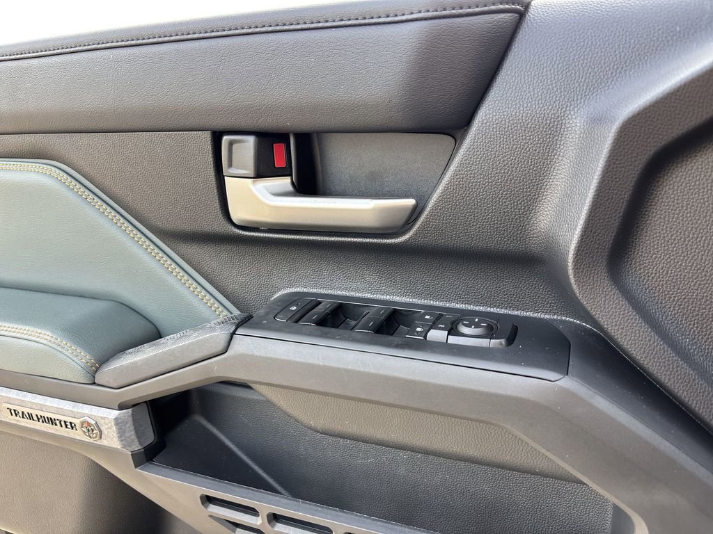 Used 2024 Toyota Tacoma Trailhunter image 23
