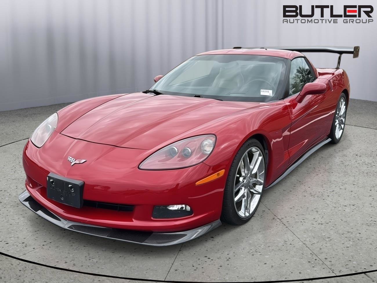 Used 2005 Chevrolet Corvette Coupe w/ Preferred Equipment Group image 2