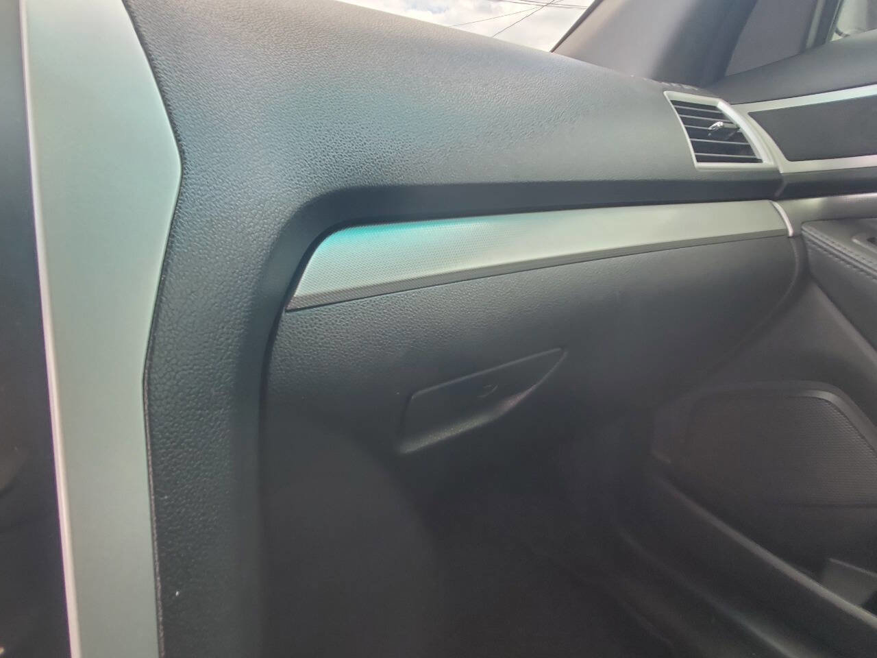 Used 2013 Ford Explorer XLT image 21