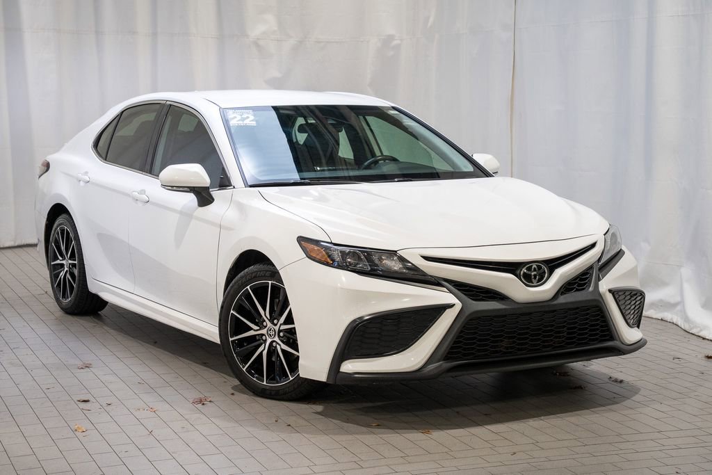 Used 2022 Toyota Camry SE