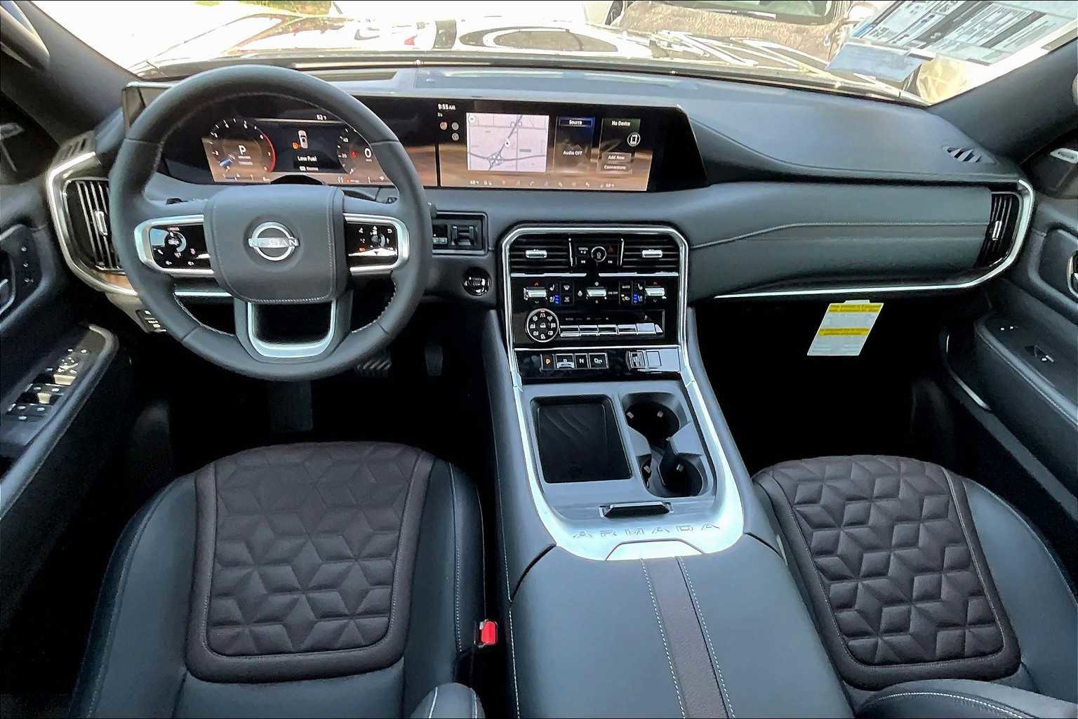 New 2025 Nissan Armada Platinum Reserve image 5