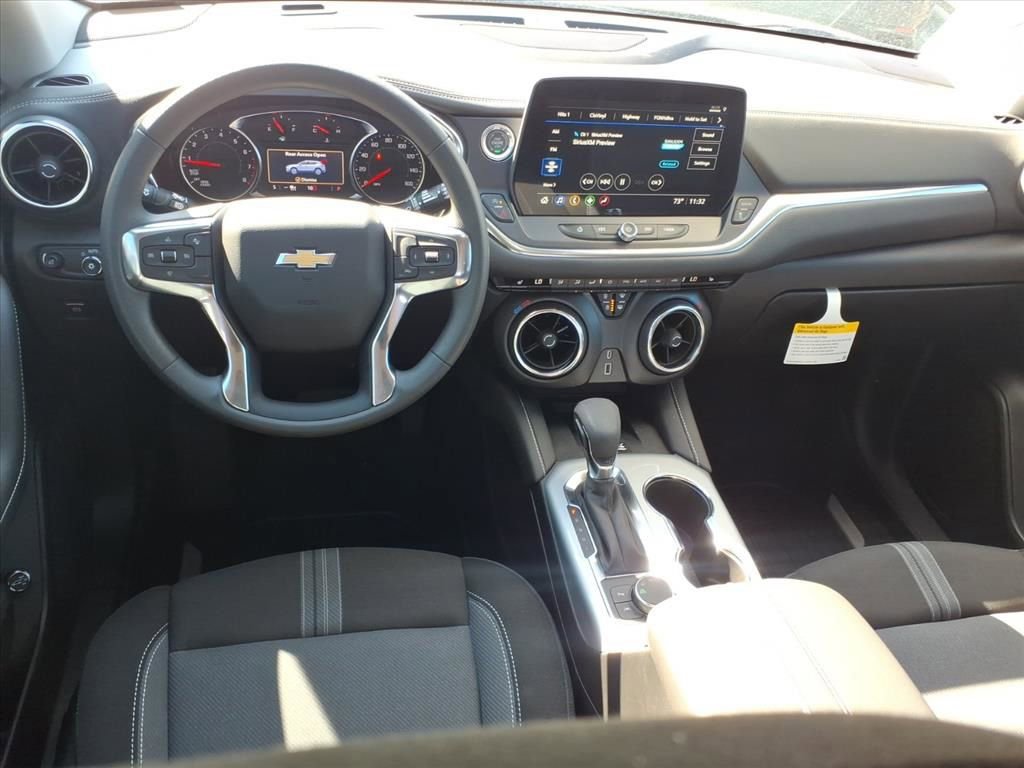 New 2026 Chevrolet Blazer LT w/ Convenience Package FWD image 21