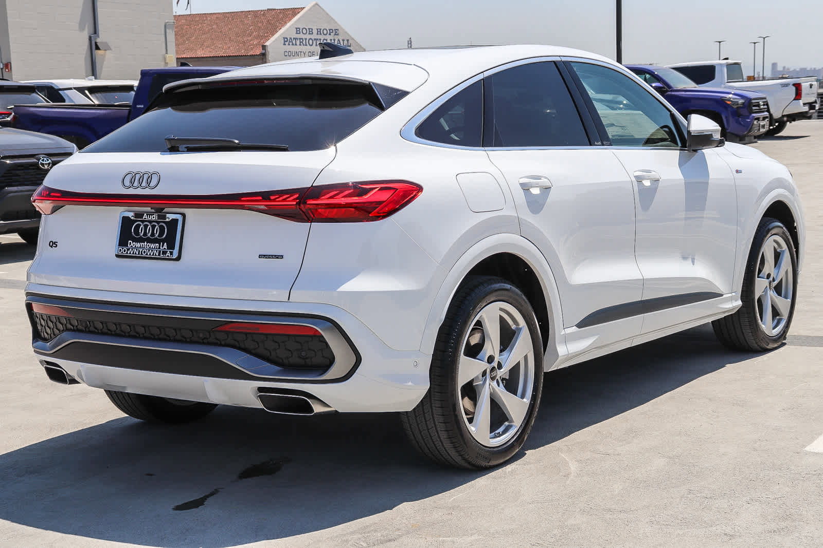 New 2025 Audi Q5 Prestige image 4