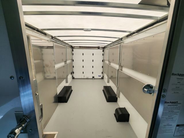 New 2024 Chevrolet Express 3500 w/ Power Convenience Package image 23