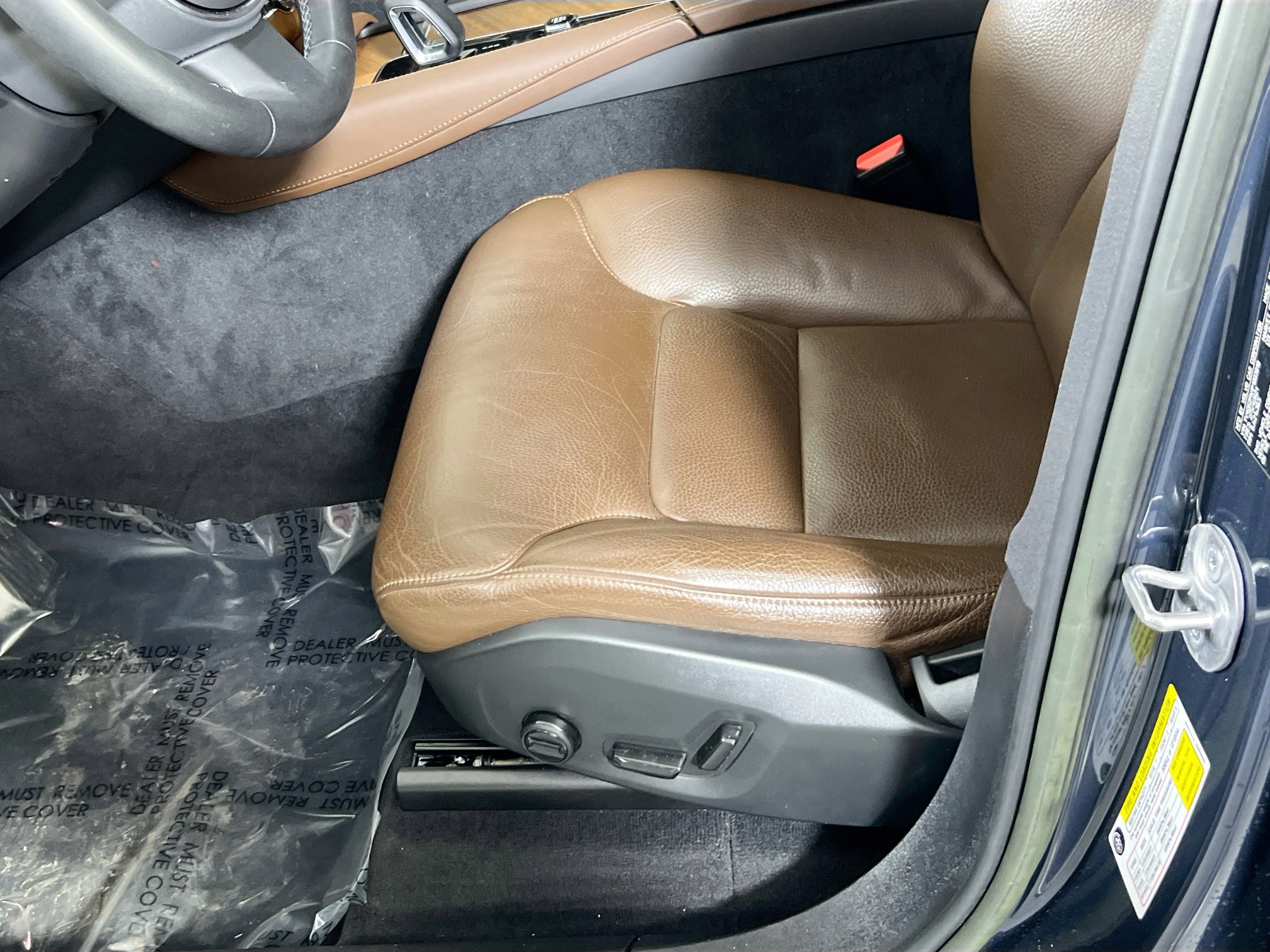 Used 2023 Volvo XC90 B6 Plus w/ Protection Package Premier image 19