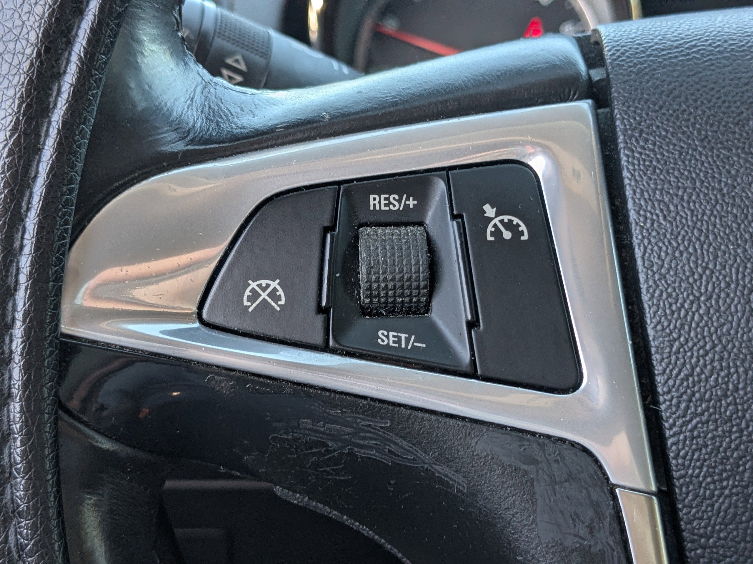 Used 2013 Buick Regal Premium image 21