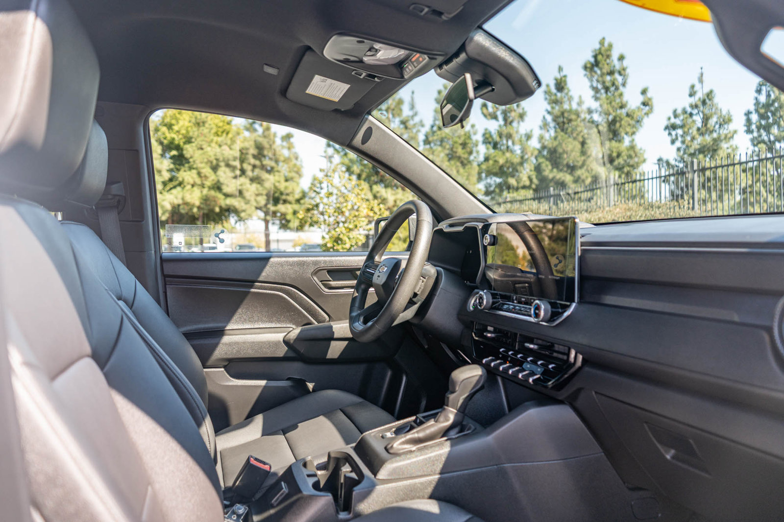 Used 2024 Chevrolet Colorado W/T RWD image 21