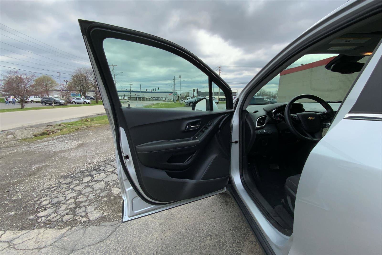 Used 2019 Chevrolet Trax LT image 19