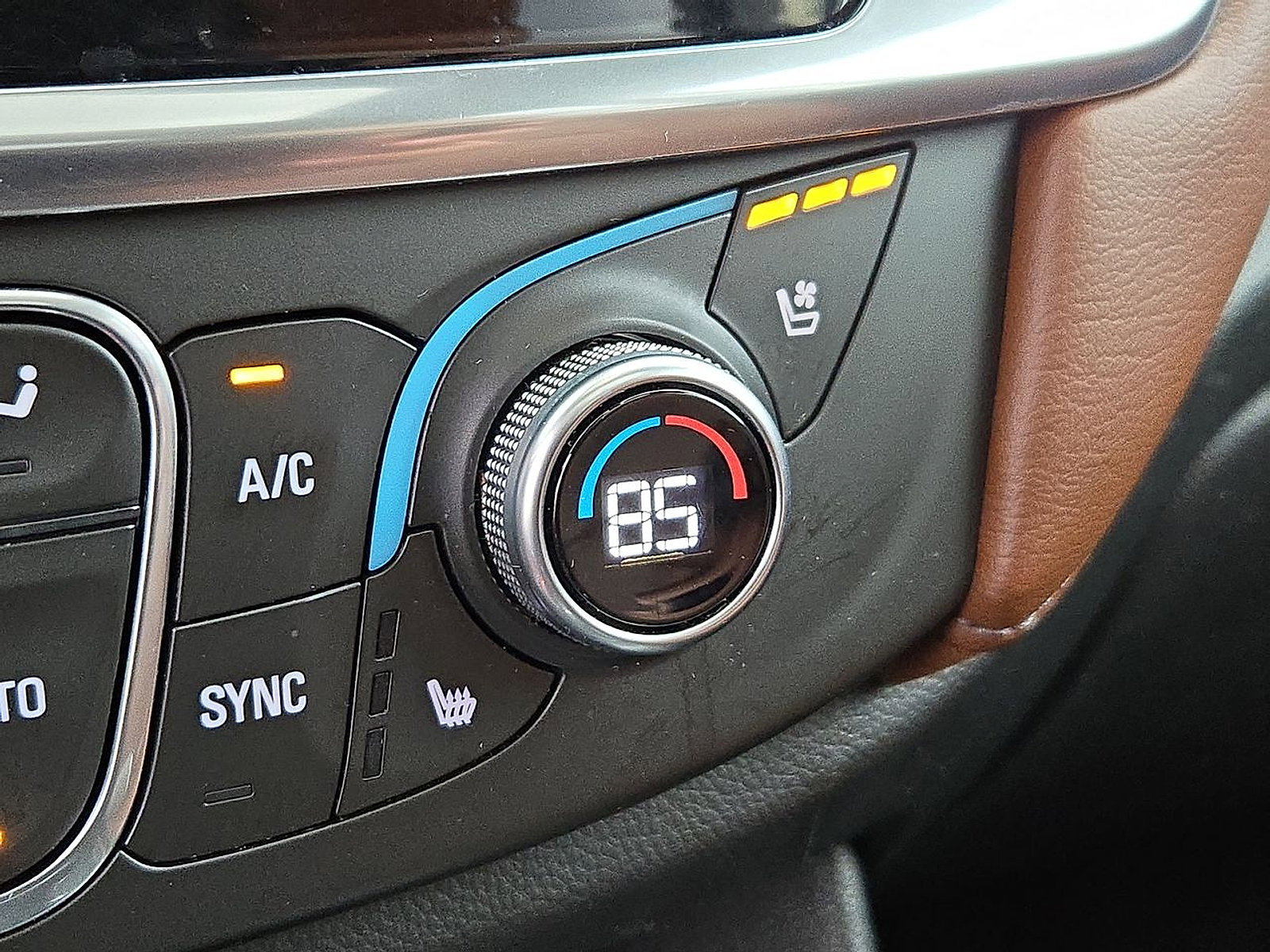 Certified 2018 Chevrolet Traverse High Country image 19