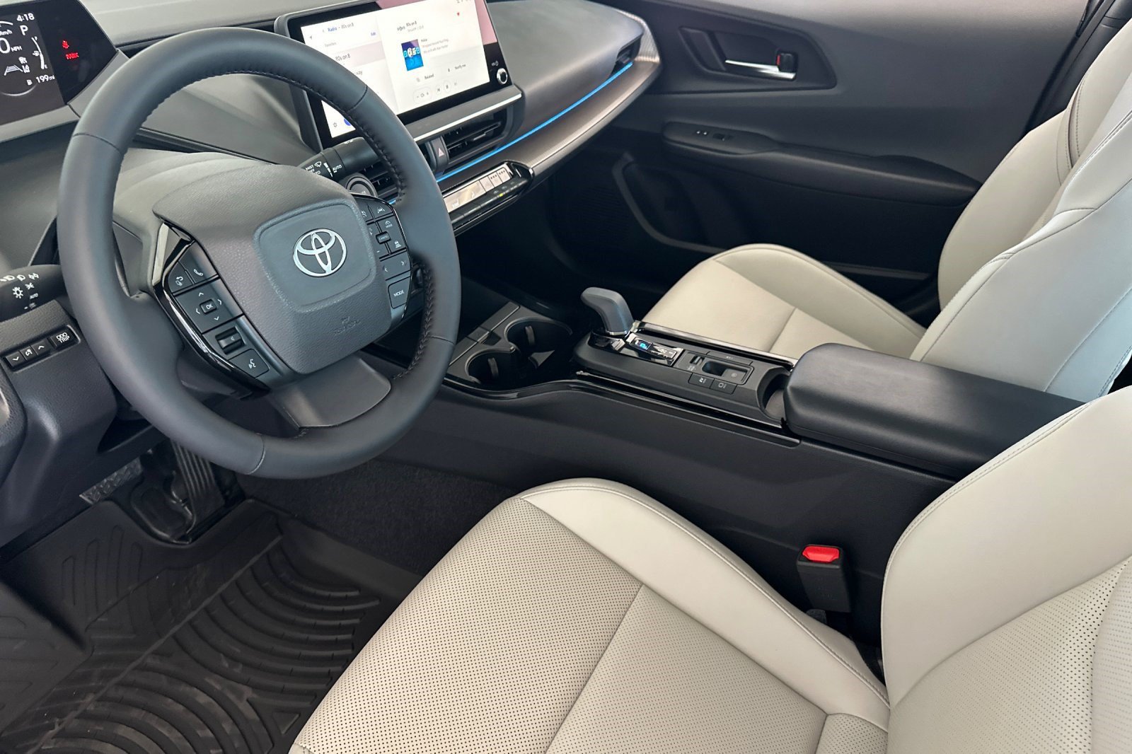 New 2026 Toyota Prius Limited AWD/4WD image 4
