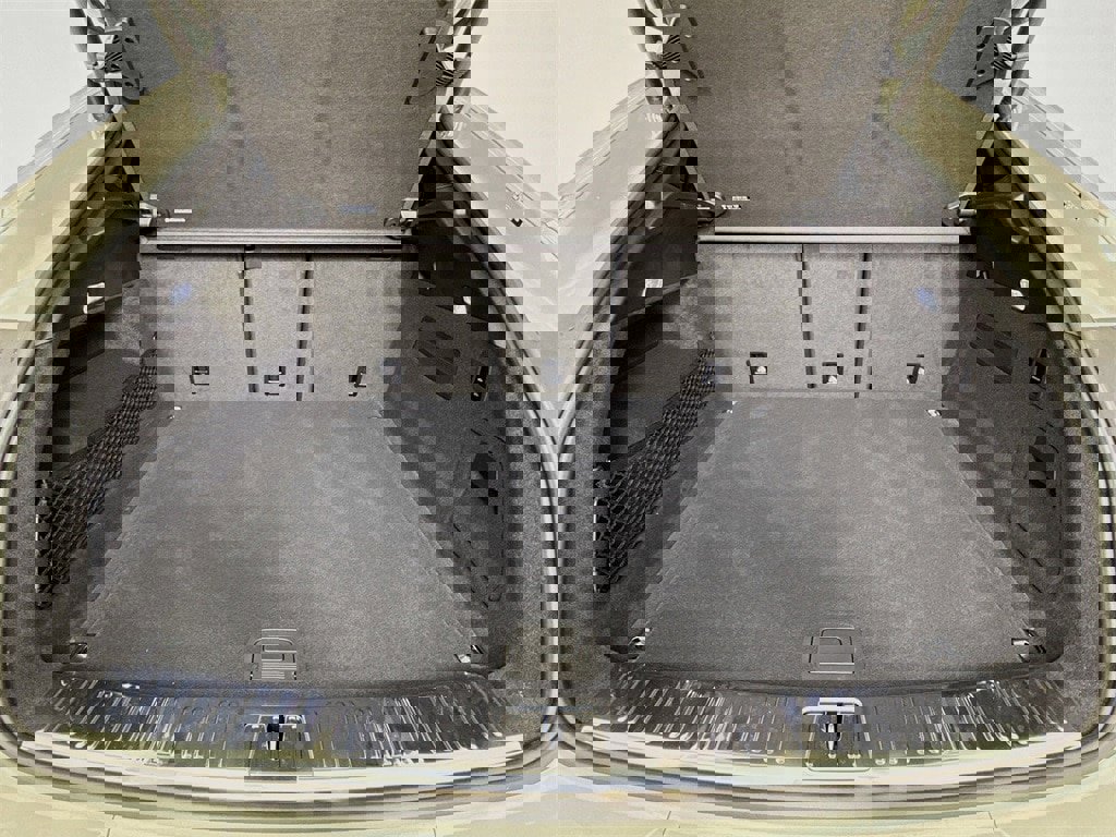 New 2026 Porsche Cayenne image 29