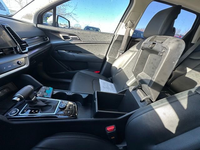 Used 2025 Kia Sportage EX image 25