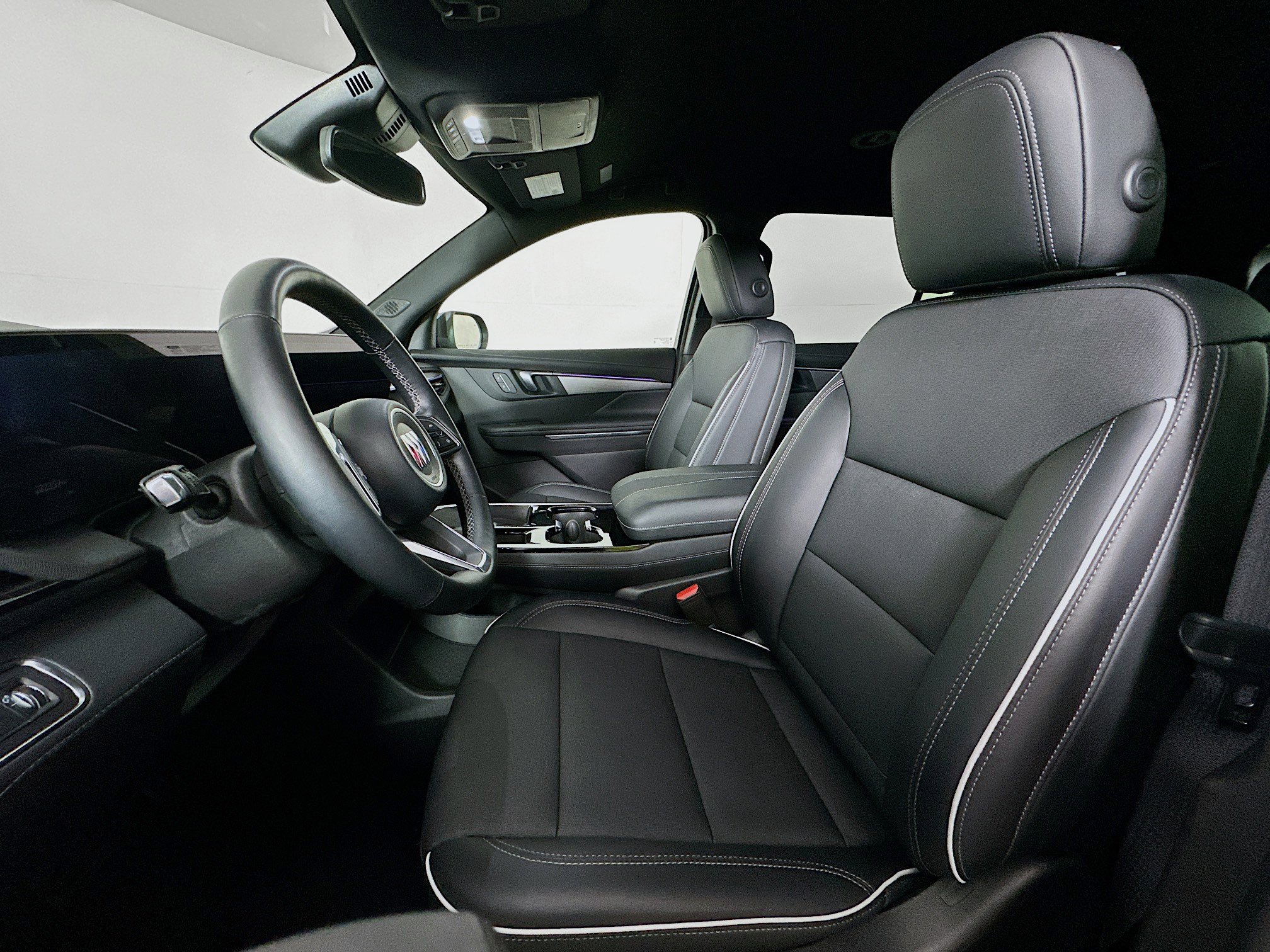 Used 2025 Buick Enclave Preferred image 13