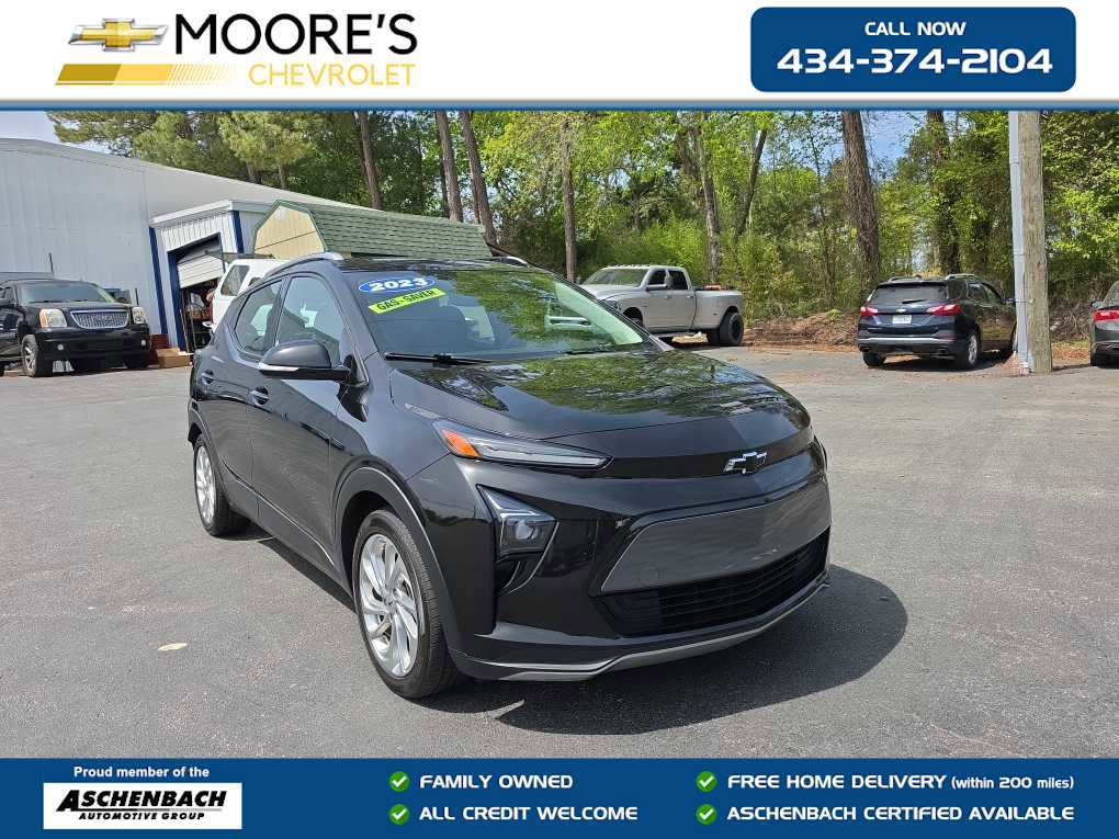 Used 2023 Chevrolet Bolt EUV LT FWD image 1