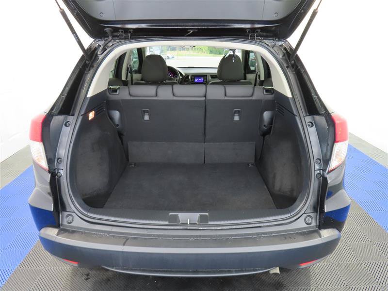Used 2022 Honda HR-V LX image 12