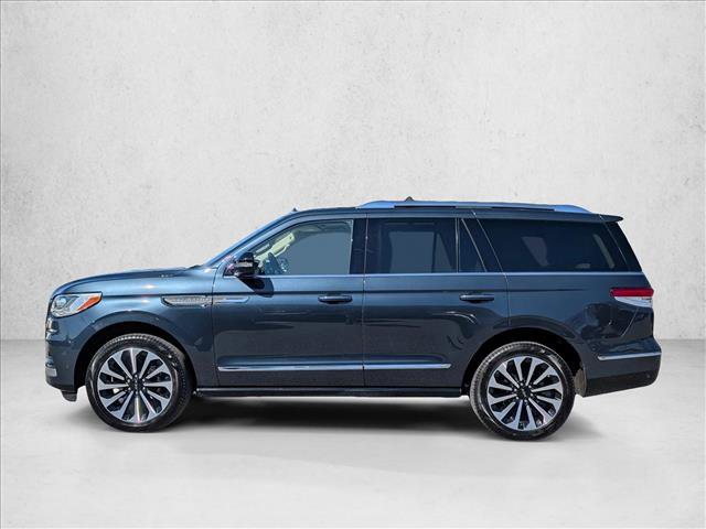 Used 2024 Lincoln Navigator Reserve image 9