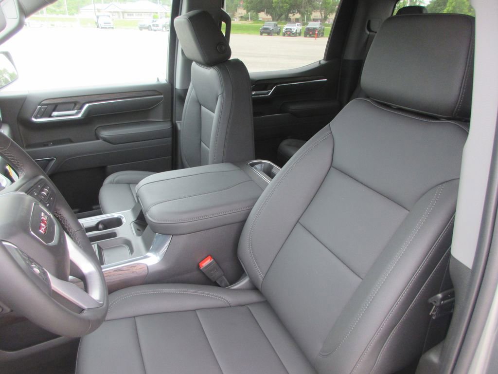 New 2026 GMC Sierra 1500 SLT w/ SLT Premium Package AWD/4WD image 11