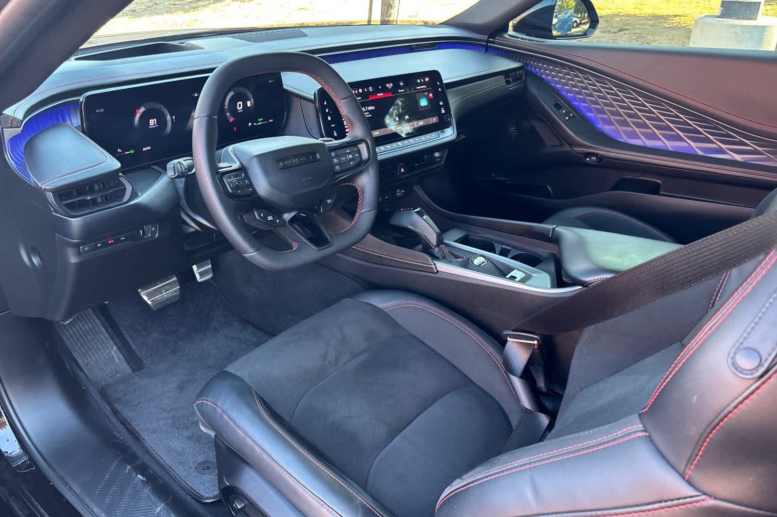 Used 2024 Dodge Charger Daytona Scat Pack w/ Plus Group AWD/4WD image 14