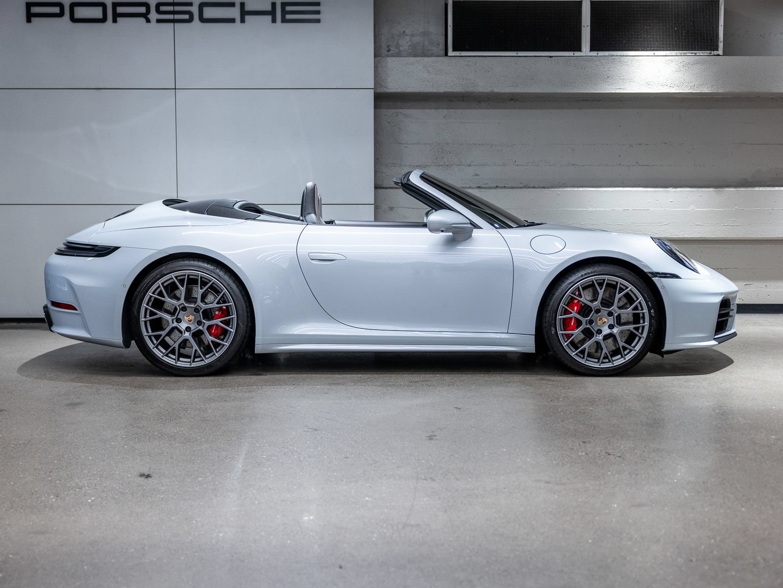 Certified 2026 Porsche 911 Carrera 4S AWD/4WD image 9