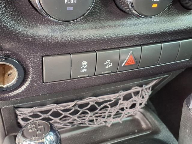 Used 2018 Jeep Wrangler Sport image 22