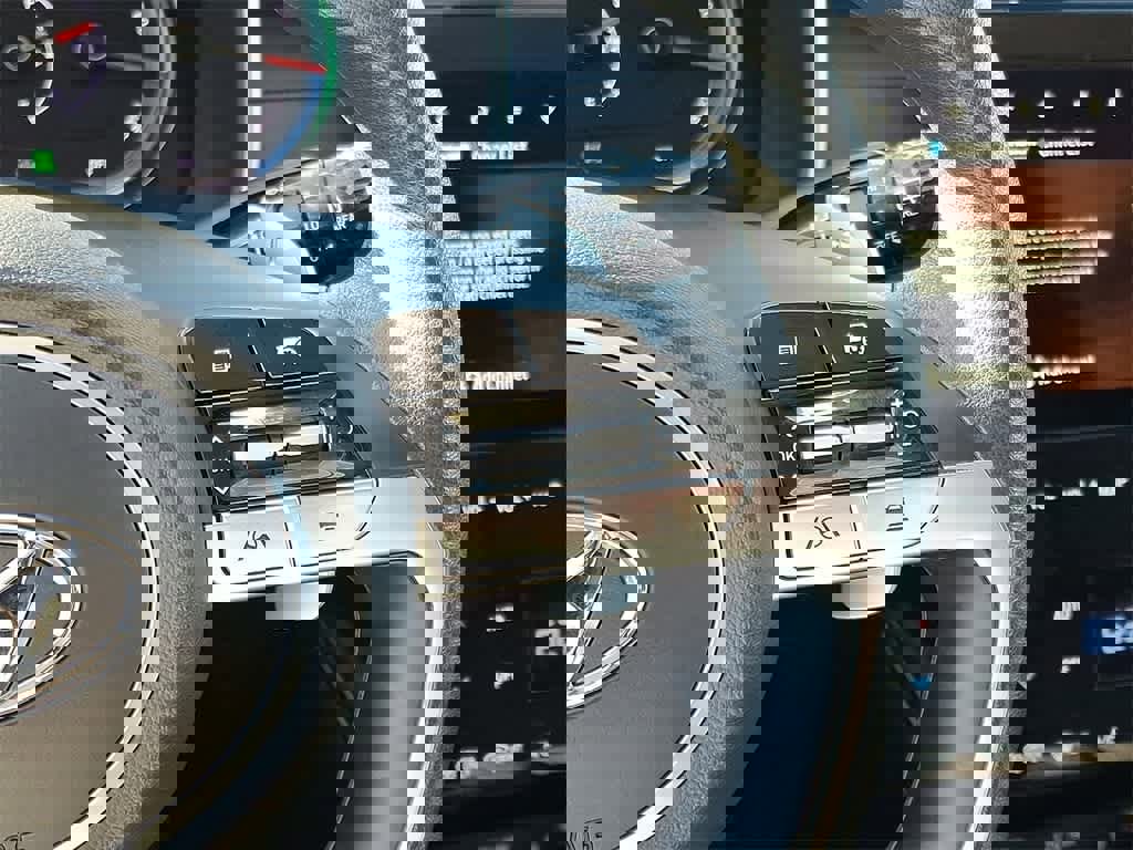 Used 2024 Hyundai Tucson Blue image 18