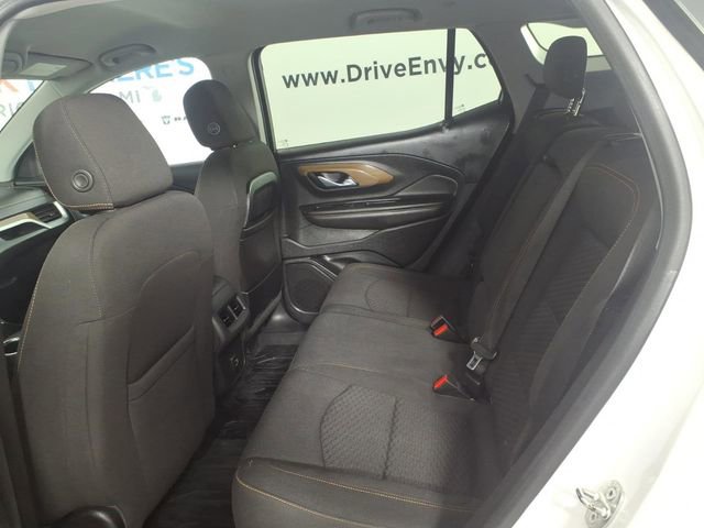 Used 2020 GMC Terrain SLE w/ Driver Convenience Package image 9