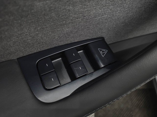 Used 2026 Tesla Model Y 2WD image 26