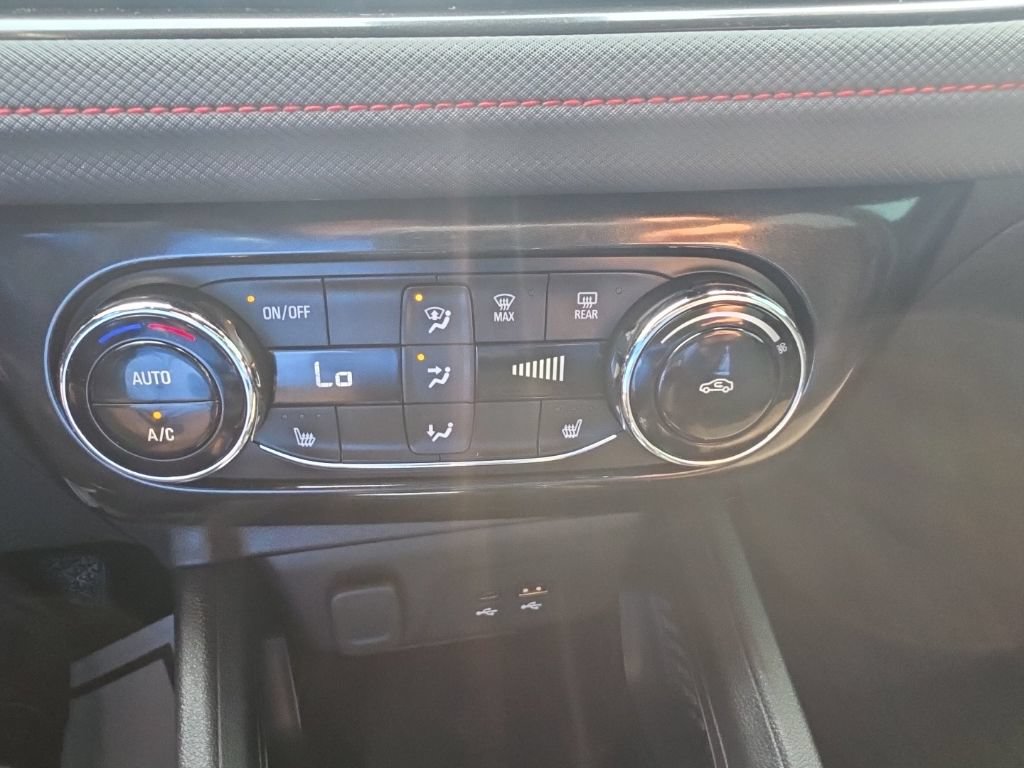 Certified 2026 Chevrolet TrailBlazer RS w/ Convenience Package AWD/4WD image 14