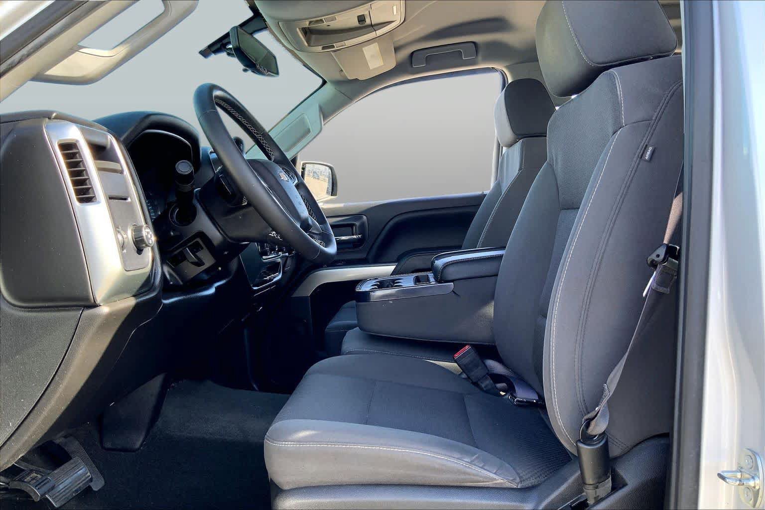 Used 2017 Chevrolet Silverado 1500 LT w/ Texas Edition RWD image 7