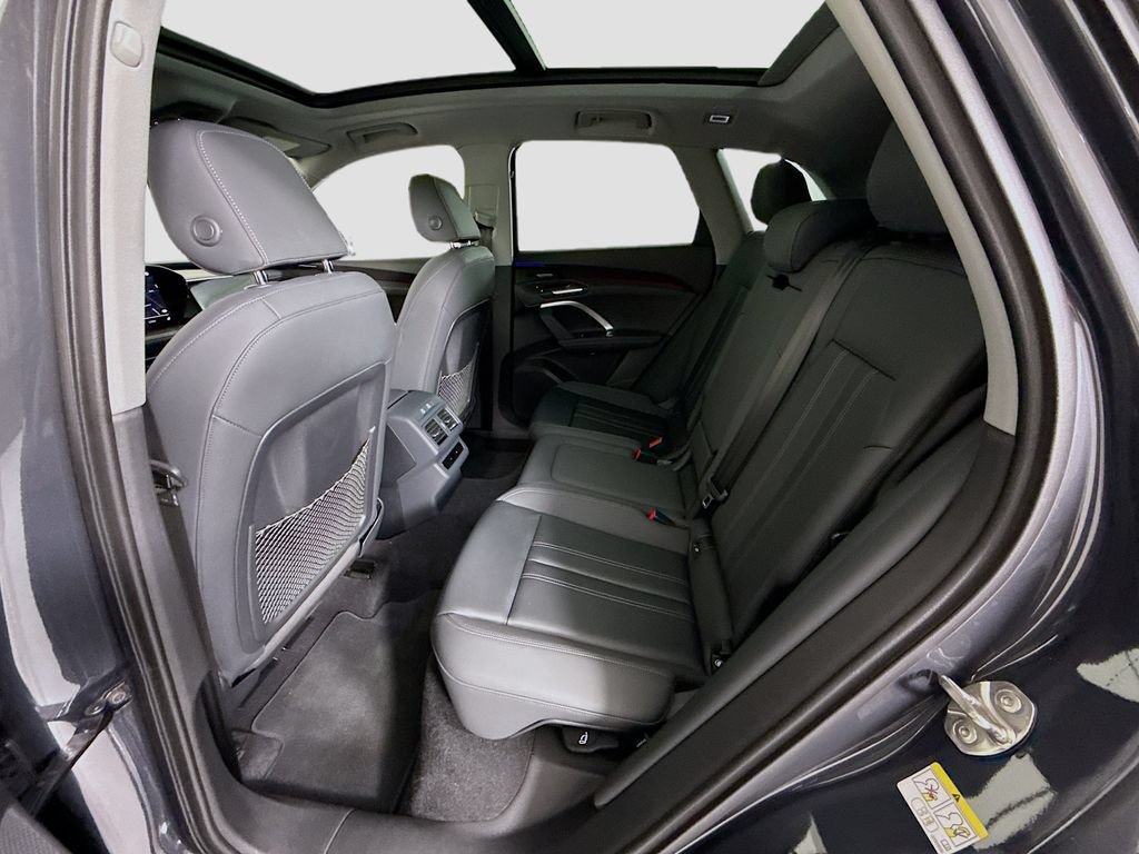 Certified 2025 Audi Q5 Premium Plus w/ Premium Plus AWD/4WD image 22