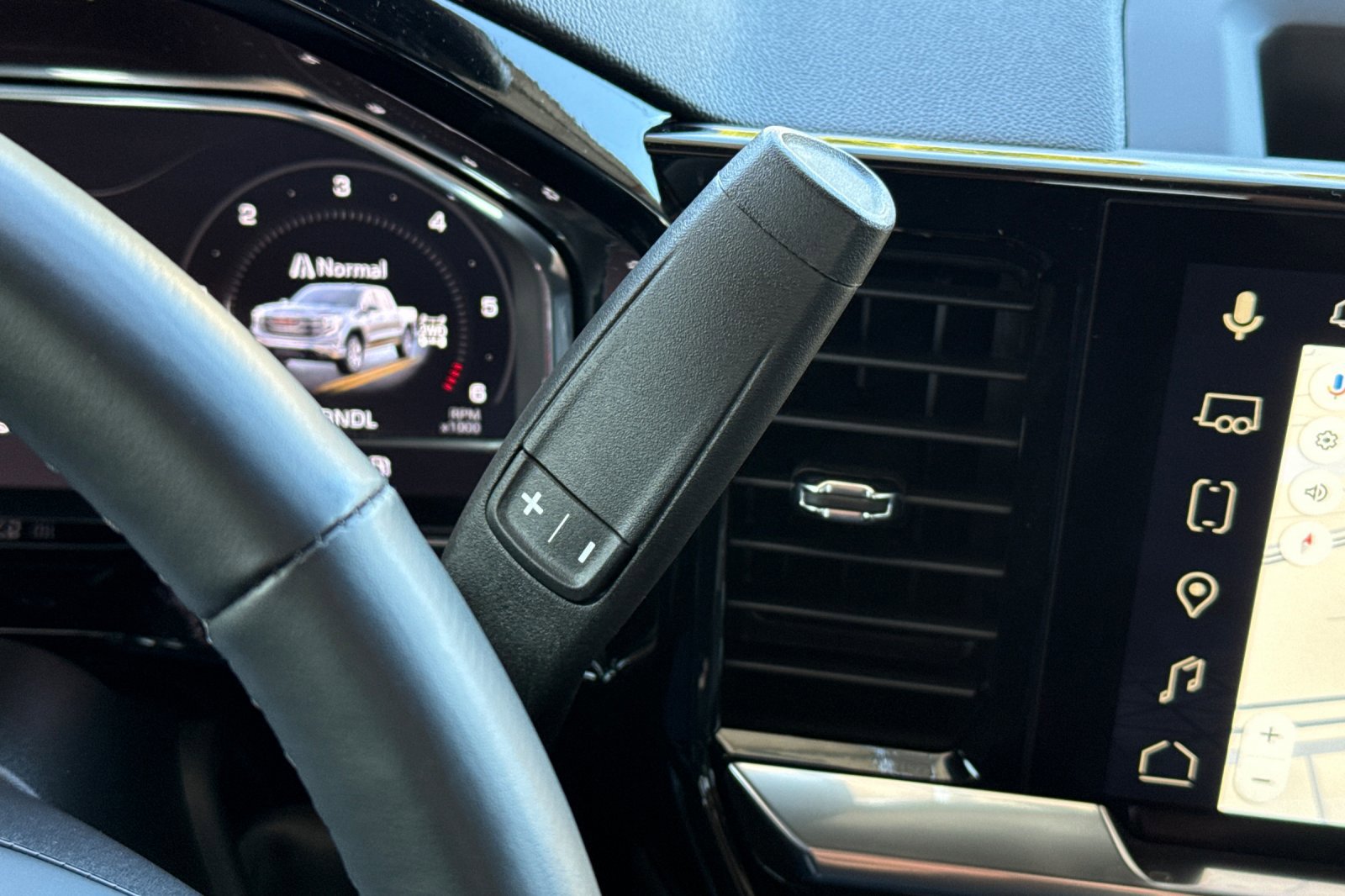 Used 2025 GMC Sierra 1500 Elevation image 27