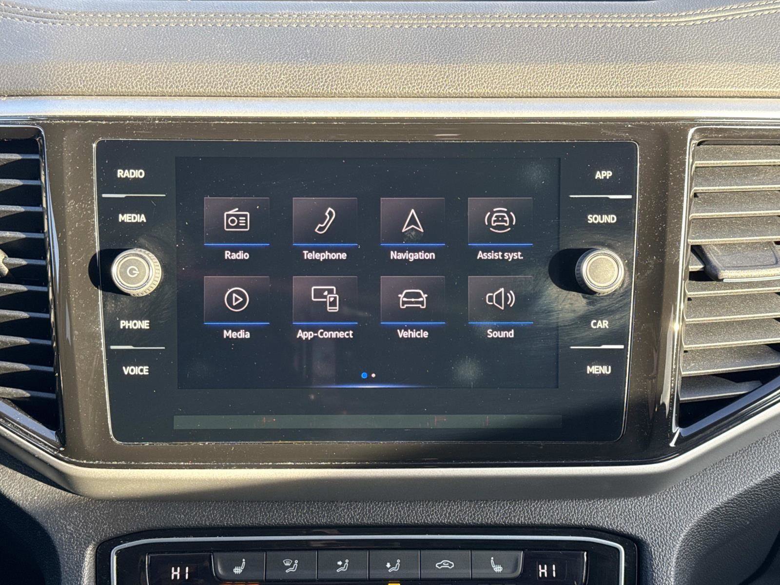 Used 2023 Volkswagen Atlas SE image 3