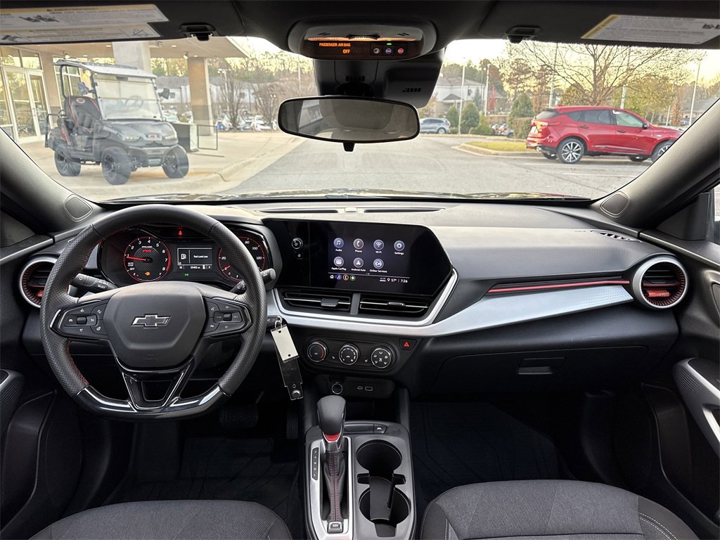 Used 2024 Chevrolet Trax RS w/ Driver Confidence Package image 27