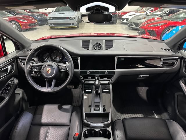 Used 2023 Porsche Macan AWD/4WD image 15