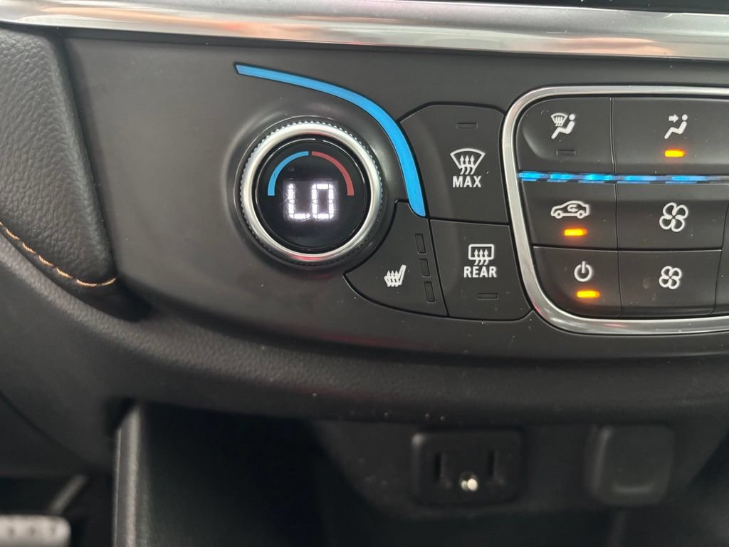 Used 2019 Chevrolet Traverse LT FWD image 27
