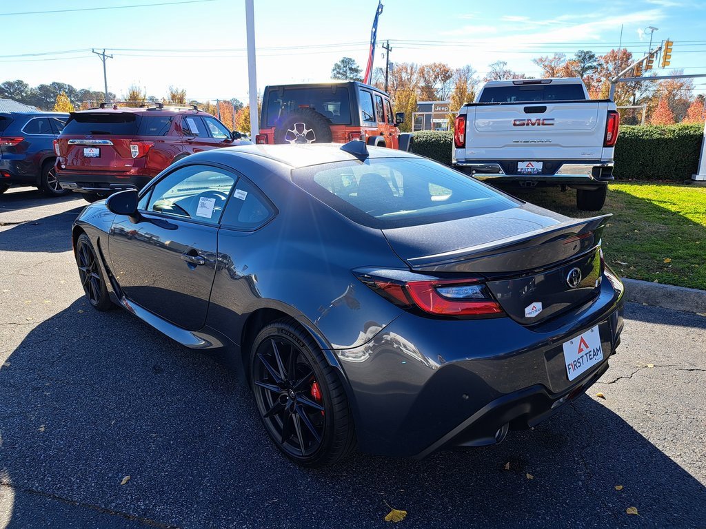 New 2025 Toyota GR86 Premium image 8