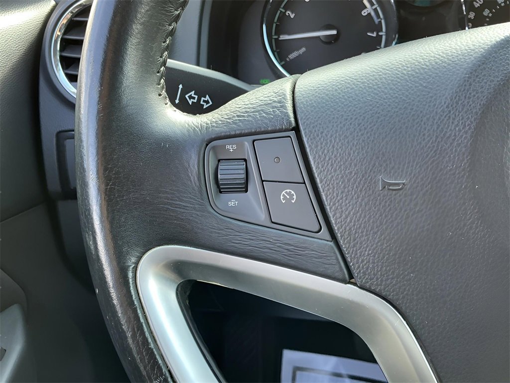 Used 2013 Chevrolet Captiva Sport LT image 21