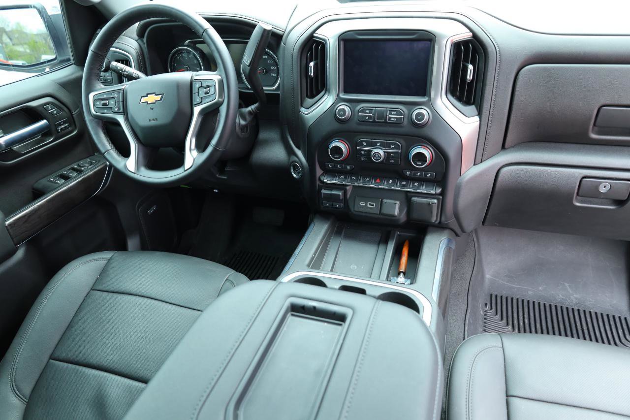 Used 2022 Chevrolet Silverado 1500 LTZ w/ LTZ Premium Package image 5