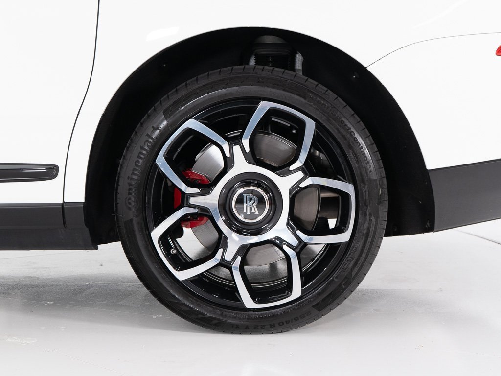 Certified 2024 Rolls-Royce Cullinan Black Badge w/ Dark Exterior Package image 49