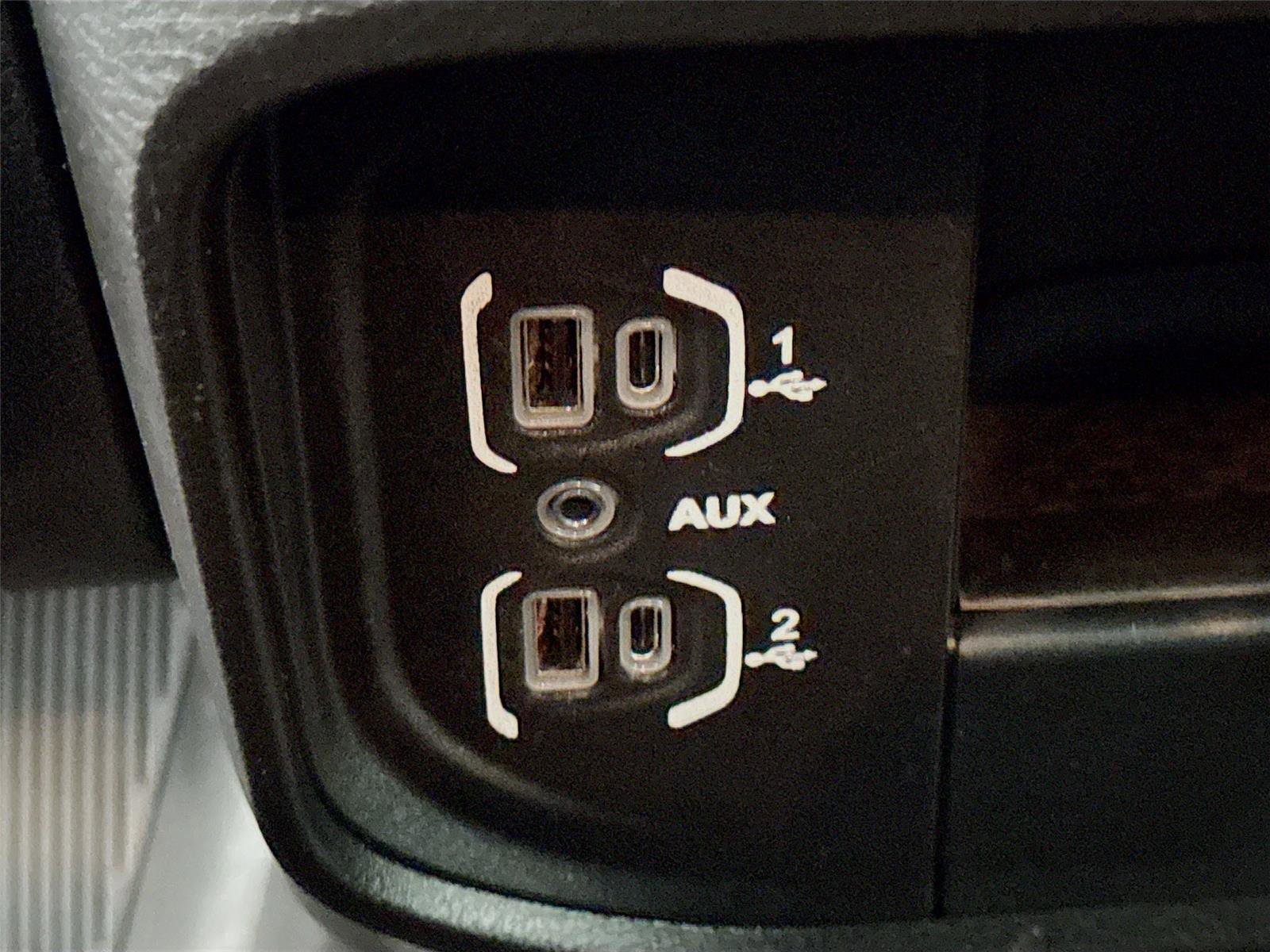 Used 2024 RAM 5500 Tradesman image 15