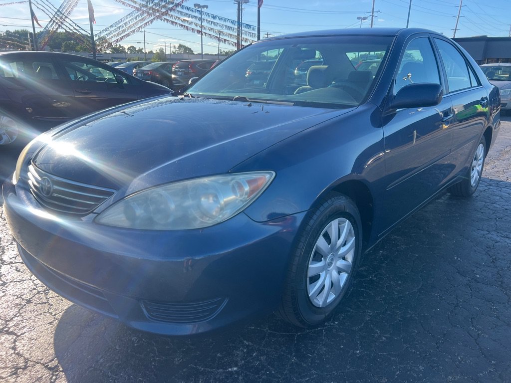 Used 2006 Toyota Camry LE FWD image 3