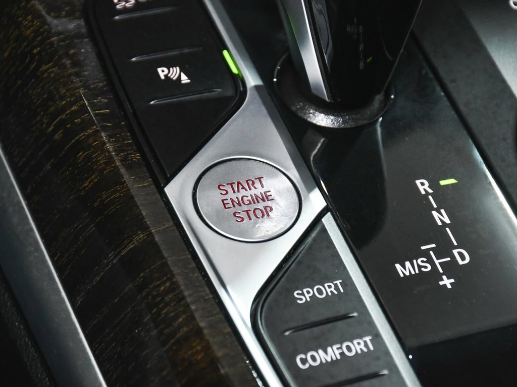 Used 2023 BMW M440i Coupe w/ Premium Package RWD image 30
