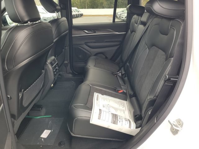 New 2026 Jeep Grand Cherokee Altitude RWD image 6