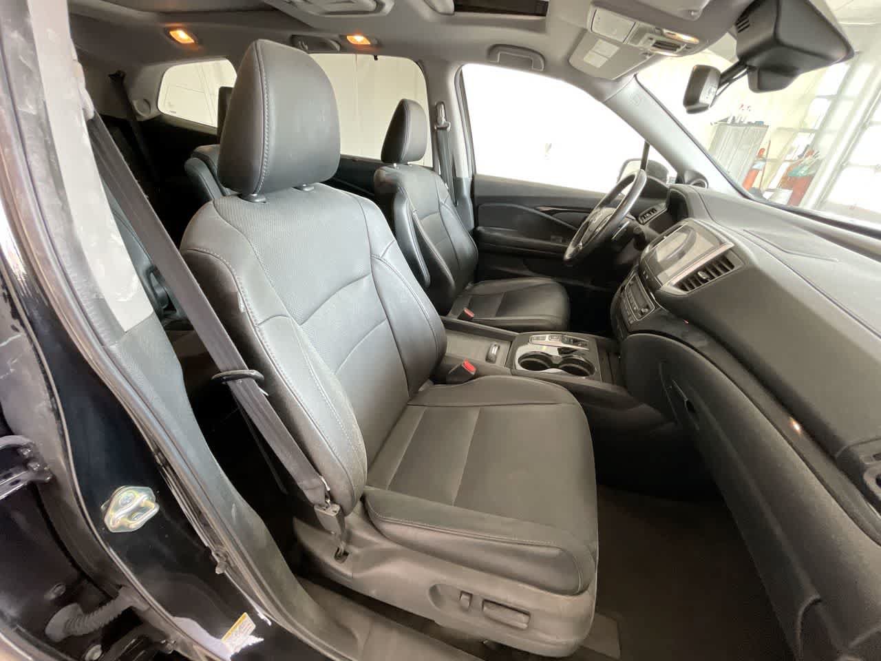 Used 2016 Honda Pilot Elite image 26