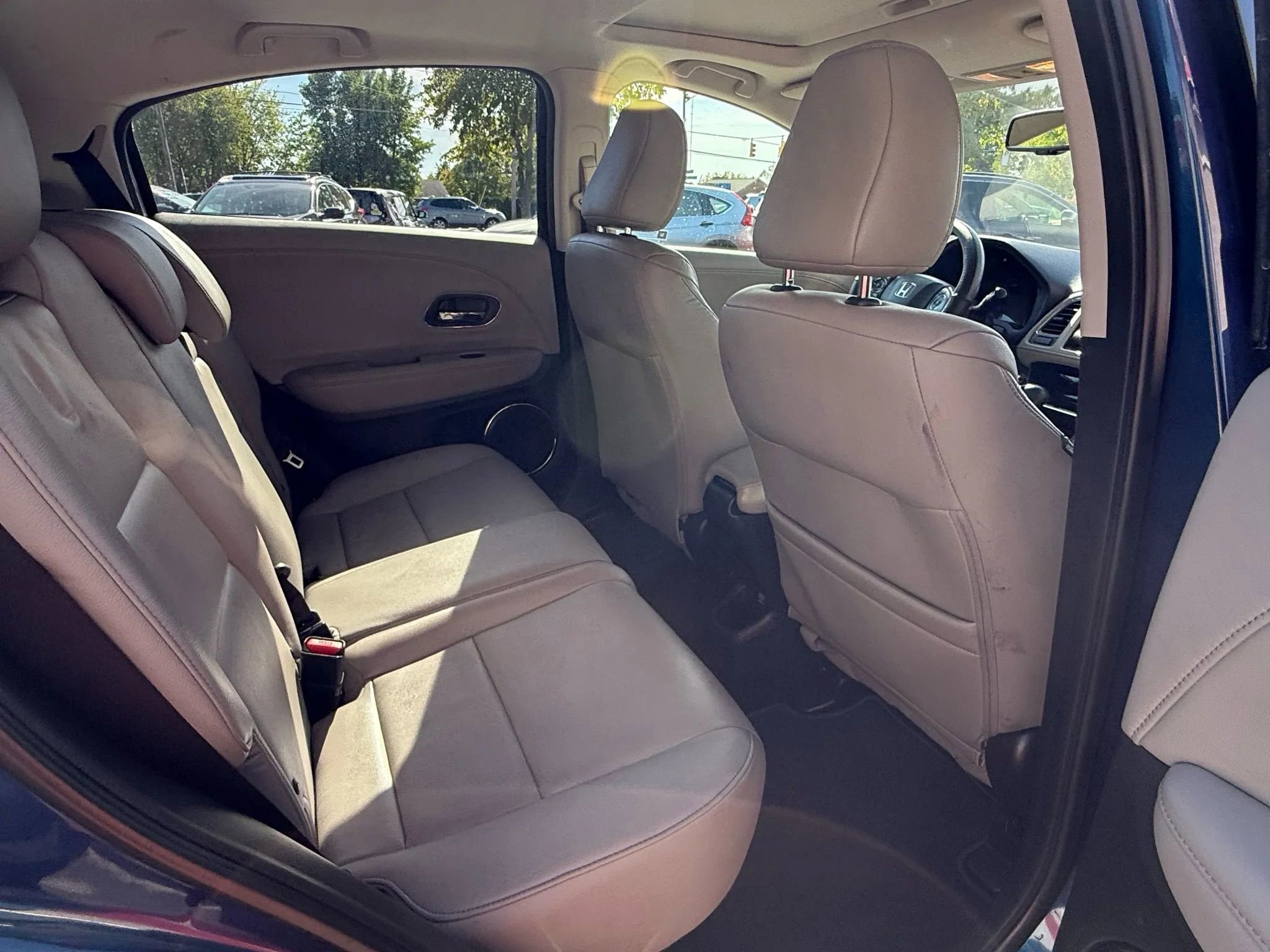 Used 2017 Honda HR-V EX-L image 13